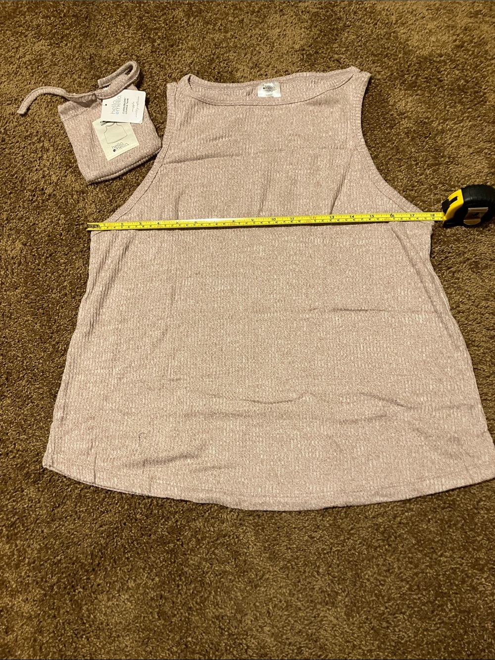HELLO MELLO Women’s Ribbed Sleeveless Mauve Tank Top. Size XL. Has Stretch. NWT